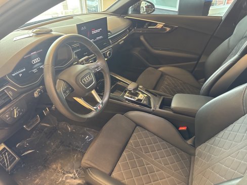 Used 2023 Audi S4 Premium Plus w/ Premium Plus Package image 10