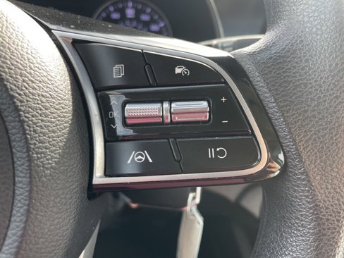 Used 2023 Kia Forte LXS image 19
