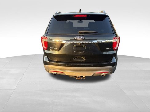 Used 2017 Ford Explorer Limited image 5