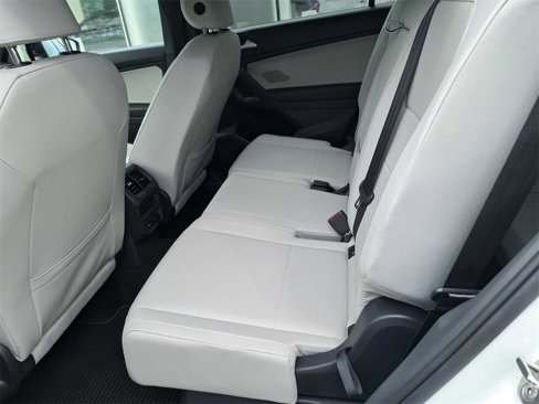 Used 2021 Volkswagen Tiguan SE R-Line image 21