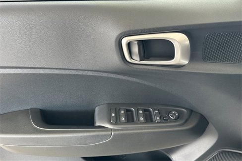 New 2025 Hyundai Venue SEL image 8