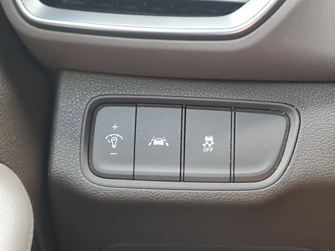 Used 2020 Hyundai Santa Fe SE image 22