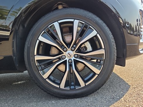 Certified 2024 Volvo XC60 B5 Plus image 10