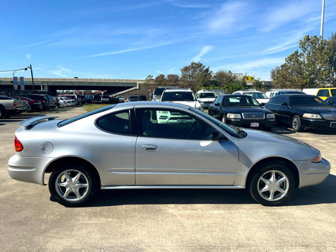 Used 2002 Oldsmobile Alero GL image 8