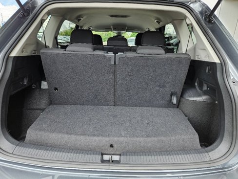 Used 2024 Volkswagen Tiguan S image 11