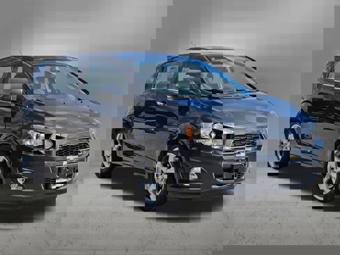 Used 2015 Chevrolet Sonic LTZ image 7