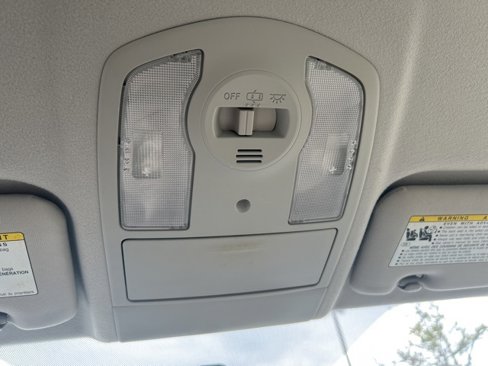Used 2014 Toyota Prius Four image 21