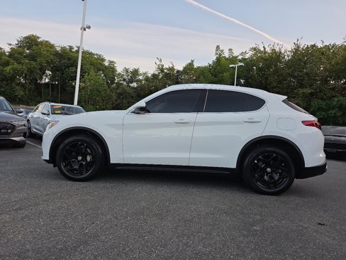 Used 2021 Alfa Romeo Stelvio Sprint w/ Sun & Sound Package image 6