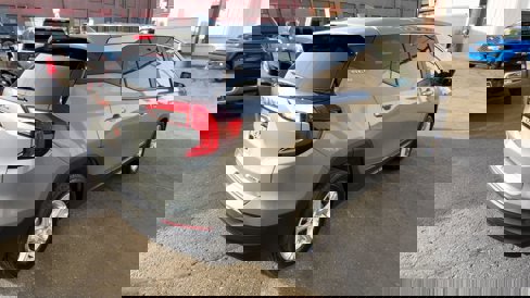Used 2024 GMC Terrain SLE image 33