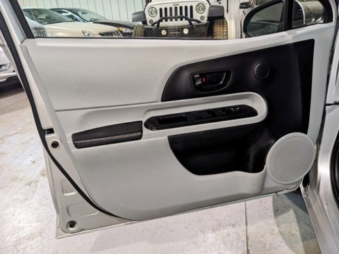 Used 2012 Toyota Prius C Three image 11