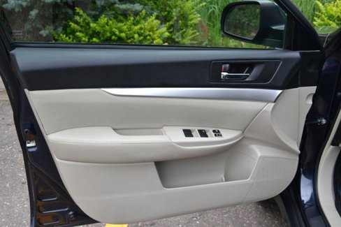 Used 2012 Subaru Outback 2.5i Premium w/ All-Weather Pkg image 16