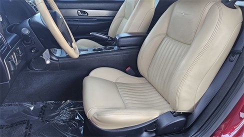 Used 2004 Ford Thunderbird image 15