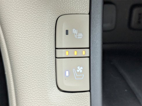 Used 2019 GMC Acadia Denali image 26