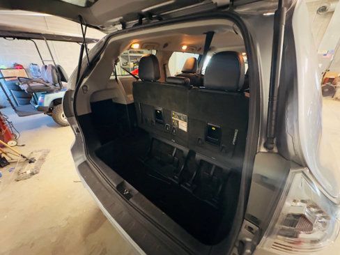 Used 2018 Toyota Sienna SE image 14