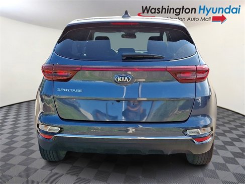 Used 2020 Kia Sportage LX image 5