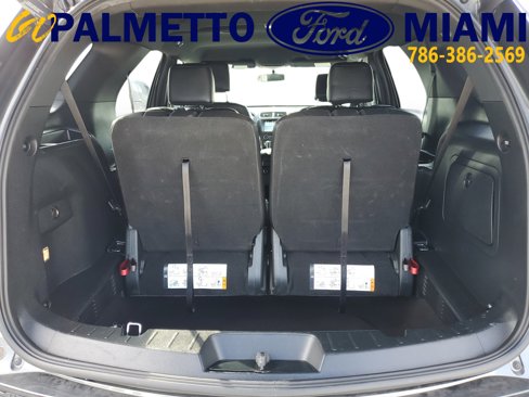 Used 2018 Ford Explorer XLT w/ Equipment Group 202A image 8