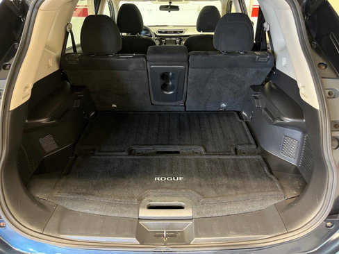 Used 2015 Nissan Rogue SV w/ SV Moonroof Package image 20