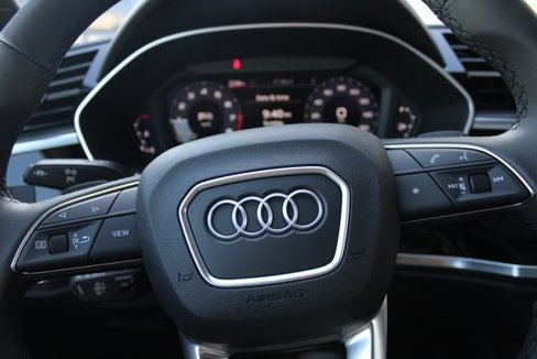 New 2025 Audi Q3 2.0T Premium image 13