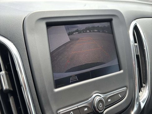 Used 2022 Chevrolet Equinox LT image 16