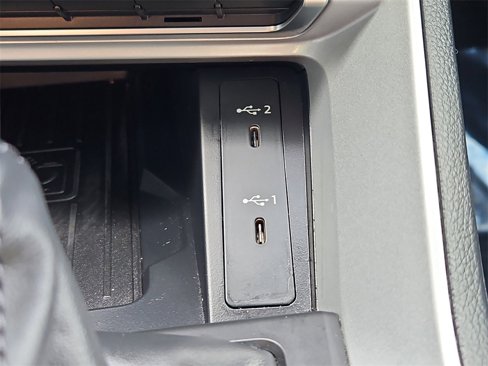 Certified 2022 Audi Q3 2.0T Premium Plus w/ Premium Plus Package image 19