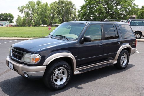 Used 2000 Ford Explorer Eddie Bauer image 10