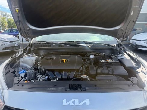 Used 2023 Kia Forte LXS w/ LXS Technology Package image 16