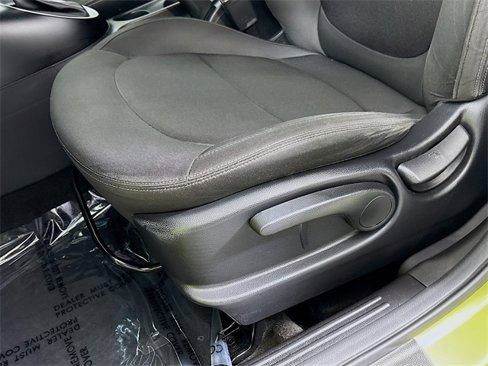 Used 2016 Kia Soul image 16