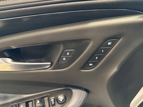 Used 2019 Buick Envision Essence image 23