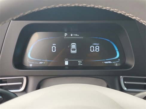 New 2025 Hyundai Elantra Sport image 18