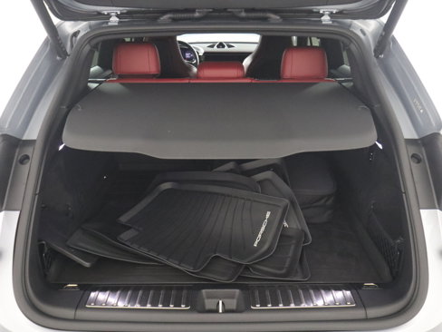 Certified 2025 Porsche Macan 4S Electric image 21