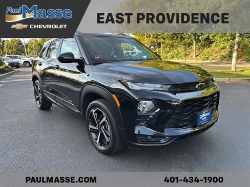 Used 2022 Chevrolet TrailBlazer RS w/ Technology Package image 3