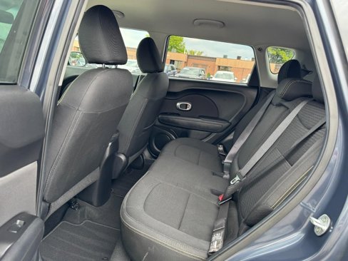 Used 2014 Kia Soul + image 10