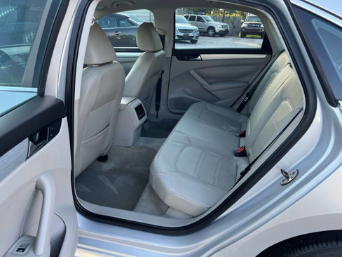 Used 2013 Volkswagen Passat TDI SE image 15