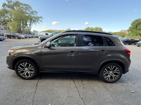 Used 2017 Mitsubishi Outlander Sport SEL image 3