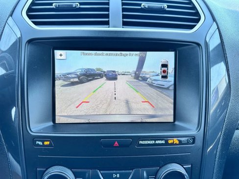 Used 2018 Ford Explorer XLT w/ Equipment Group 202A image 19