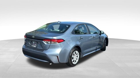 Used 2021 Toyota Corolla LE image 7