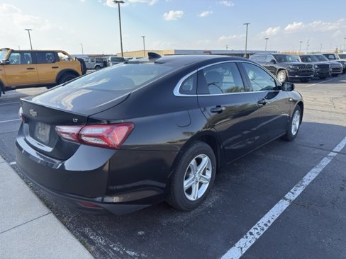 Used 2022 Chevrolet Malibu LT image 5