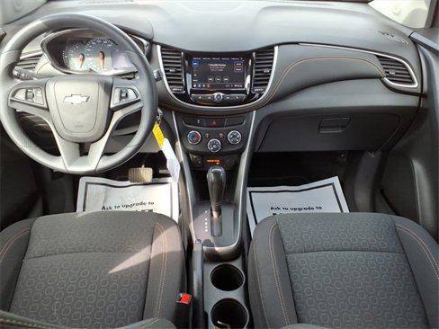 Used 2022 Chevrolet Trax LS w/ Tint and Cruise Package image 10
