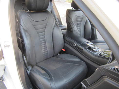 Used 2018 Mercedes-Benz S 560 Sedan image 20