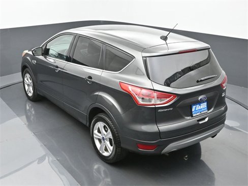 Used 2015 Ford Escape SE image 14