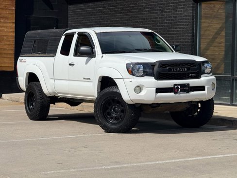 Used 2005 Toyota Tacoma 4x4 Access Cab w/ SR5 Pkg #3 image 6