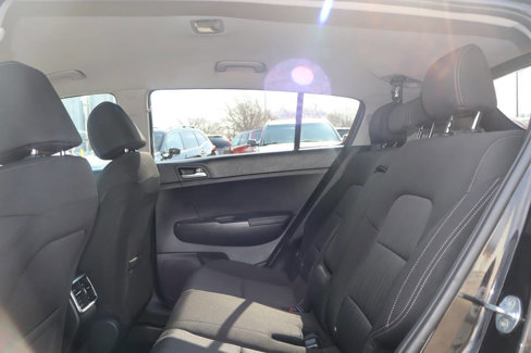 Used 2022 Kia Sportage LX image 6