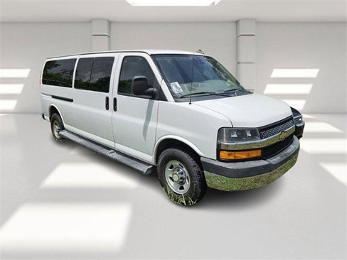 Used 2019 Chevrolet Express 3500 LT w/ LT Preferred Equipment Group image 3
