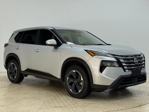 Used 2024 Nissan Rogue SV image 7
