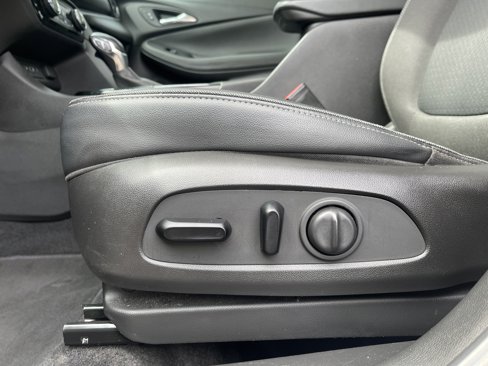 Used 2021 Buick Encore GX Select image 16