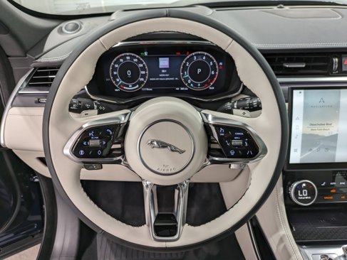 Used 2025 Jaguar F-PACE R-Dynamic S image 14