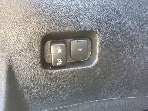 Used 2023 Ford Edge SEL image 8
