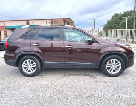 Used 2015 Kia Sorento LX image 8
