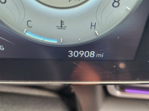 Certified 2024 Hyundai Elantra SEL image 22