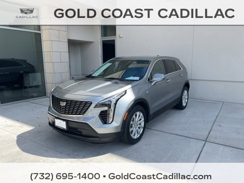 Certified 2023 Cadillac XT4 Luxury w/ Cold Weather Package image 1